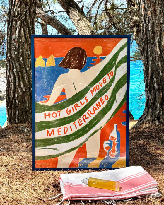 Hot girls move to mediterraneo